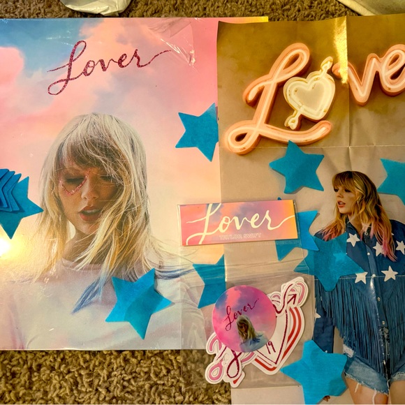 Taylor Swift Lover Vinyl Bundle